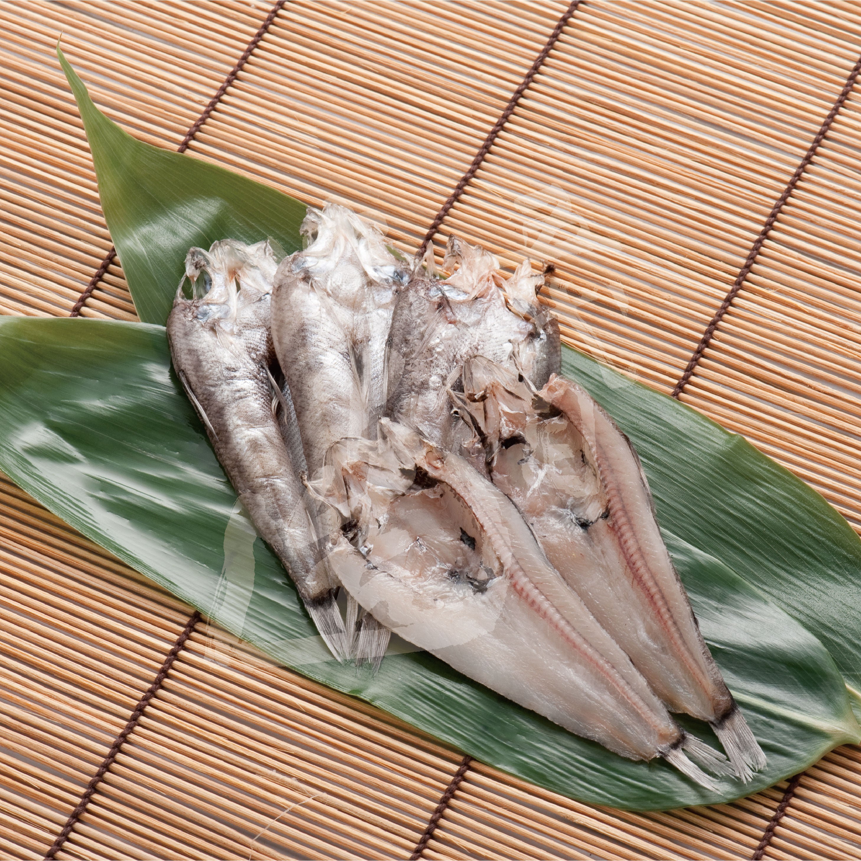 メヒカリ開き干物 5枚真空パック – こだわりの干物屋 五代目常造